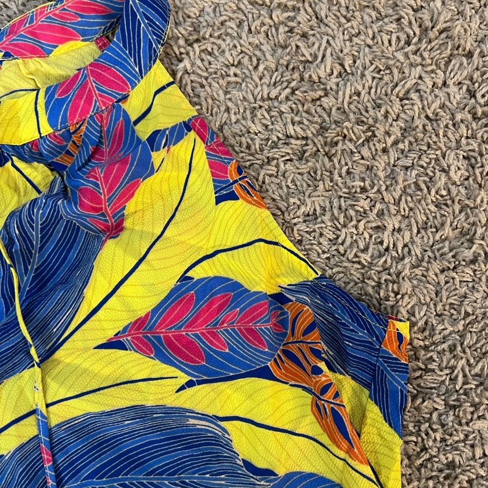 Women's Rose + Olive V-neck Sleeveless Floral Top Size Large NWT - Picture 6 of 10